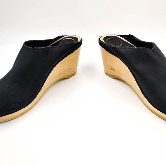 No.6 New School Clog on Wedge. Good condition. Size 8 - Picture 6 of 9